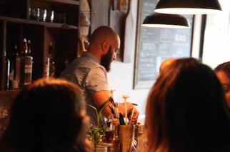 barman in action 
